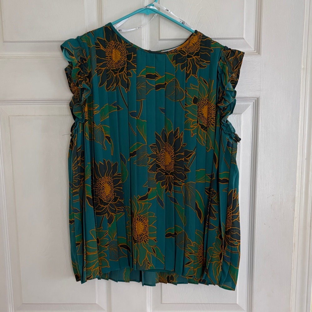 DR2 top in teal.